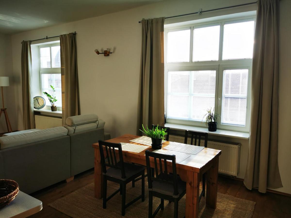 Falcon Apartment เตอร์นาวา ภายนอก รูปภาพ