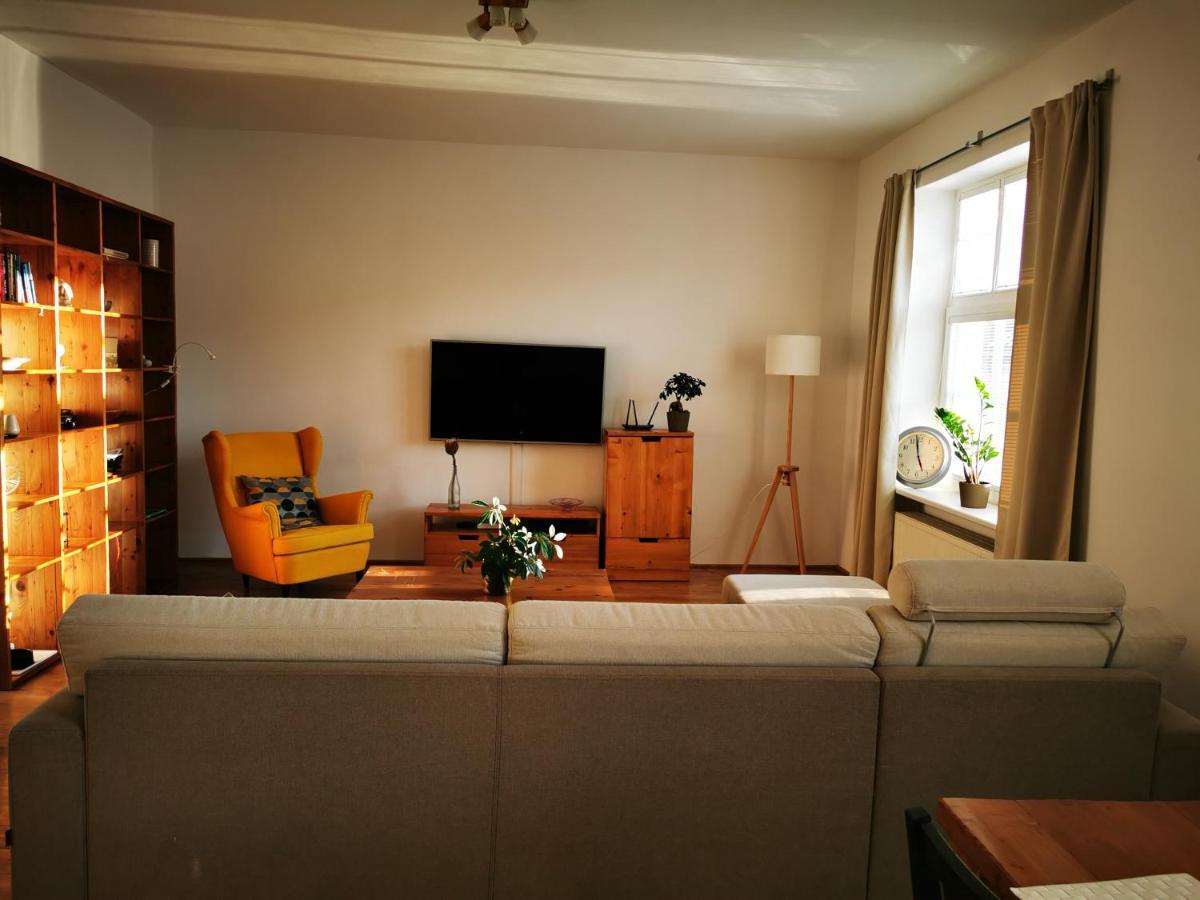 Falcon Apartment เตอร์นาวา ภายนอก รูปภาพ