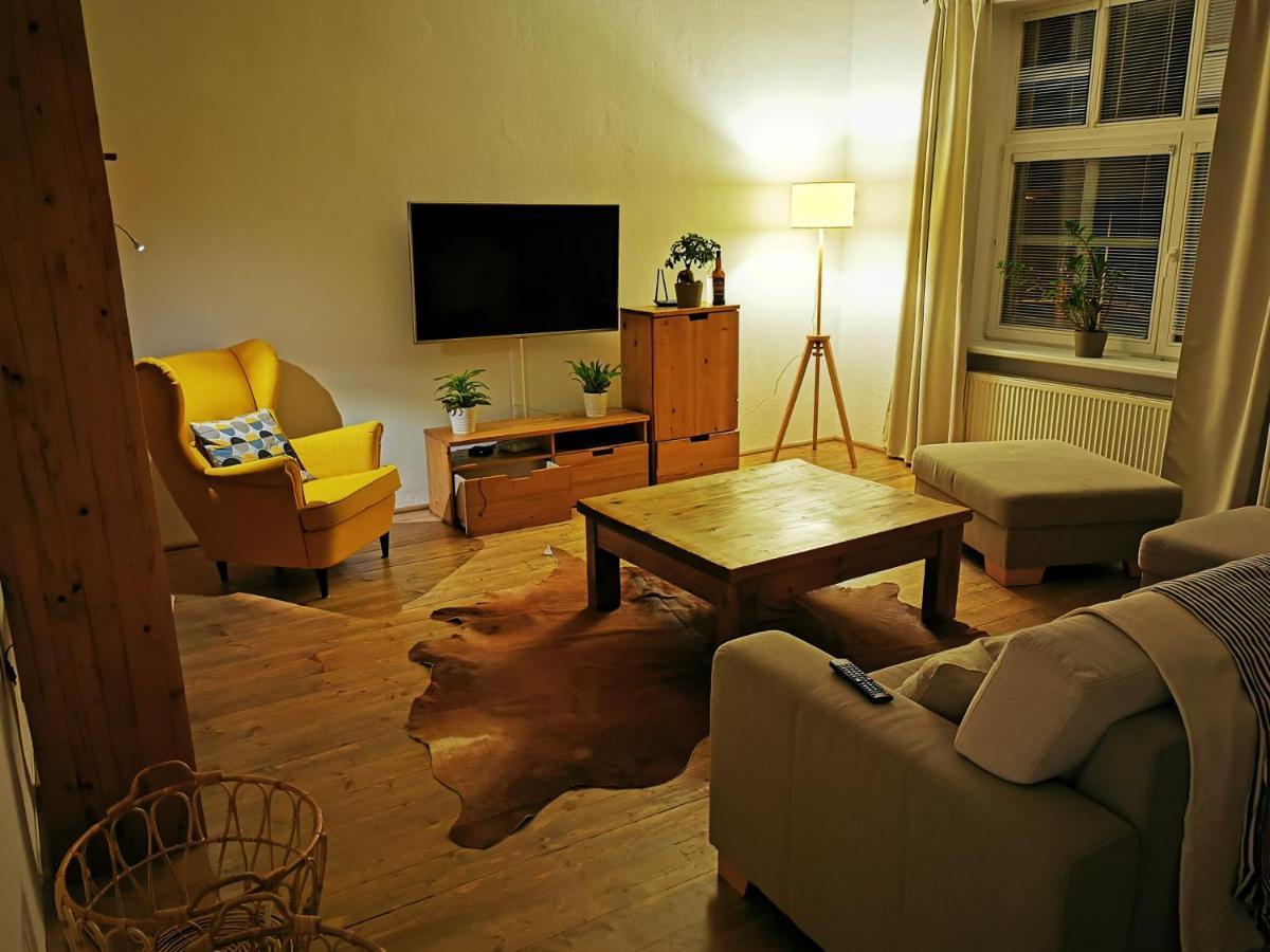 Falcon Apartment เตอร์นาวา ภายนอก รูปภาพ